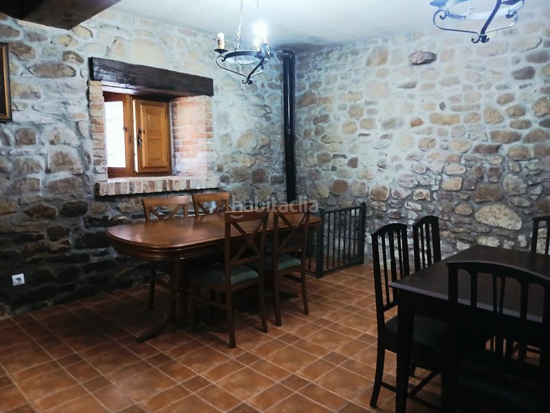 Foto aa48ad09-7c8e-4d8f-9648-ddd3a6ec4c31. Casa a argomilla diseminado 37-35 a Santa María de Cayón