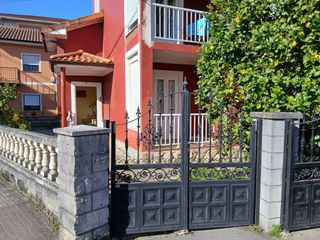 Etagenwohnung  Barrio la penilla 70. Piso a un paso de sarón- la penilla 3 dormitorios