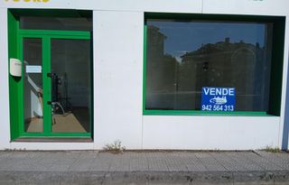 Local Comercial a Avenida de solares 8. Sarón- local en venta
