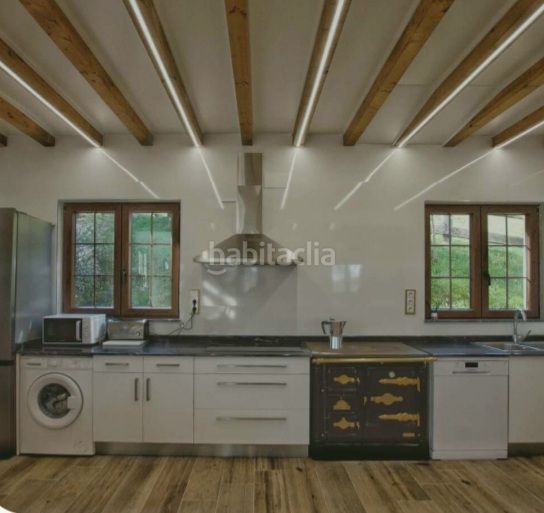 Foto f04c487b-9029-47fe-90b1-bc343723d0c0. Casa in barrio tezanos 51 in Villacarriedo