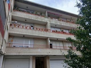 Pis  Barrio la penilla 71b. Pisazo cerca de sarón