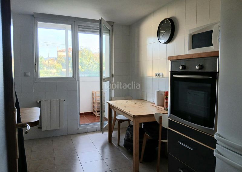 Foto c8f27429-9dc4-4a27-88f5-b00f297b10fe. Zweistöckige wohnung in ca-616 20 in Penagos
