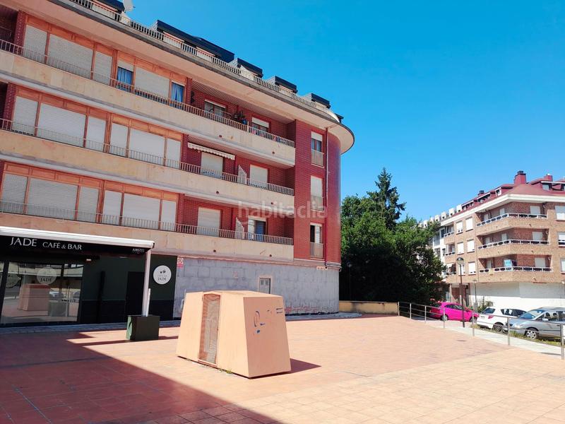 Foto f30b13aa-42d0-41bb-8517-db52cf29aa2c. Locale commerciale in n/a in Santa María de Cayón