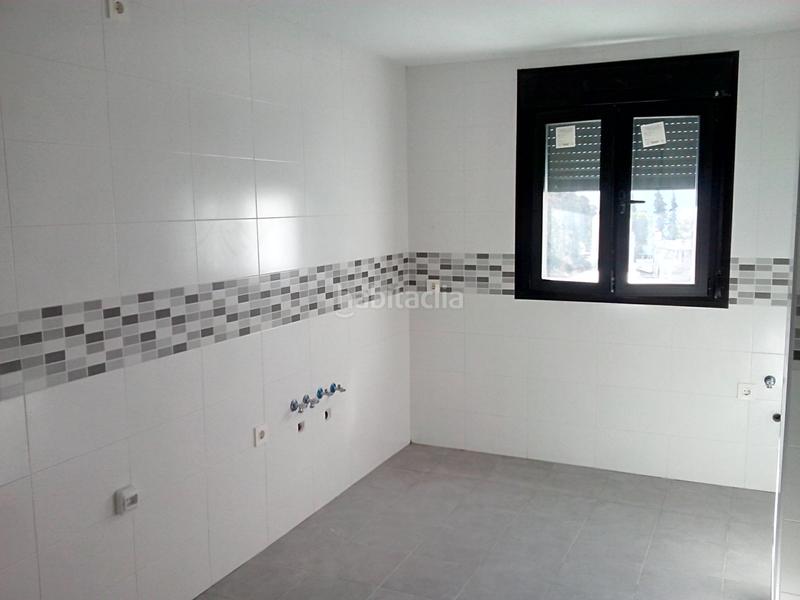 Foto 17a623a4-6eb6-4082-be17-672459464d39. Piso tu primera vivienda en orgiva en Órgiva