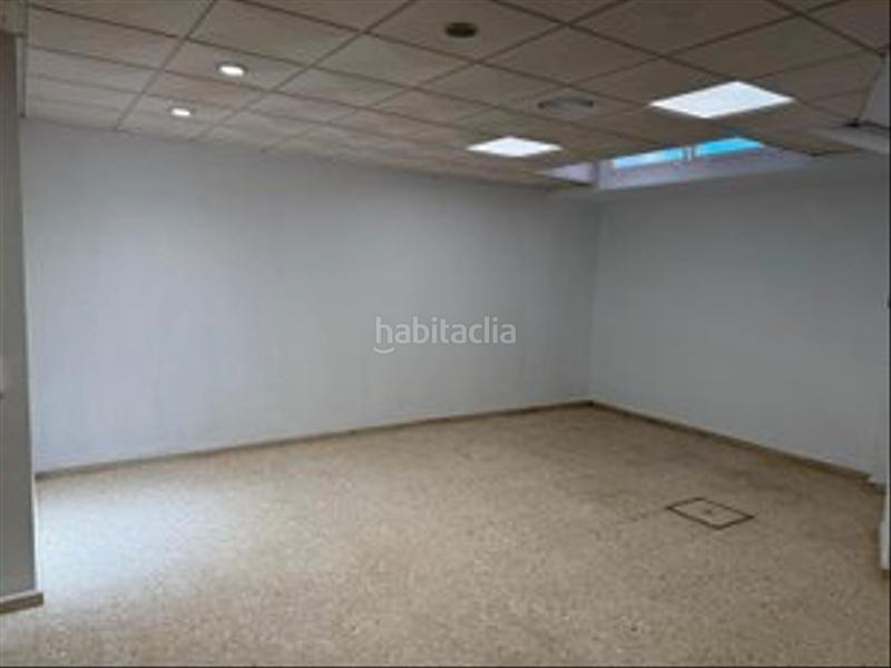 Foto 13c5e6d1-2b79-45fd-b2b1-64788f524e15. Local commercial dans calle carlos cano 4 dans Villanueva del Ariscal