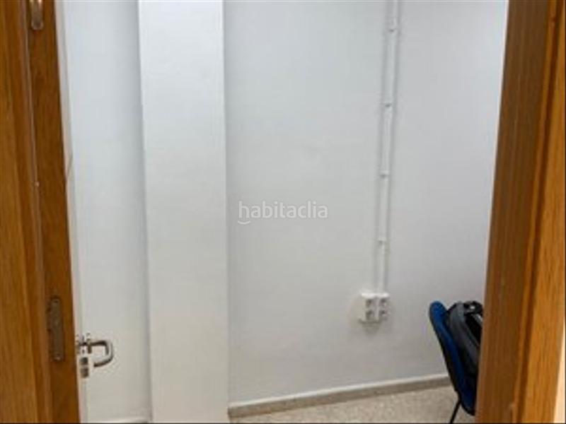 Foto 79ce9567-f4d2-4948-8faa-c5dc49e937dc. Local commercial dans calle carlos cano 4 dans Villanueva del Ariscal