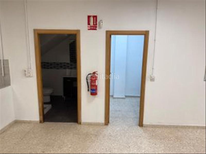 Foto c0f924f1-4f8e-4763-bf3f-48789d70f67c. Local commercial dans calle carlos cano 4 dans Villanueva del Ariscal