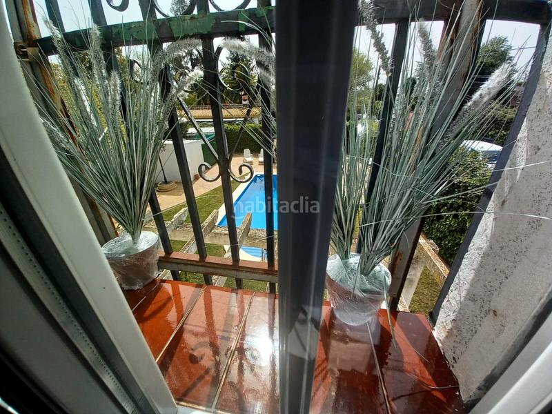 Foto 9b733238-5b33-4390-9565-7a28767b785d. Chalet en avenida las camelias 15 bonito chalet de una planta en Espartinas