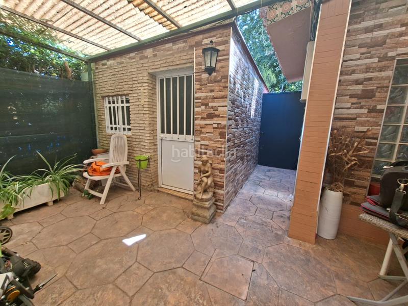 Foto c49248dd-28b2-4b88-b126-321aa6049df5. Chalet en avenida las camelias 15 bonito chalet de una planta en Espartinas