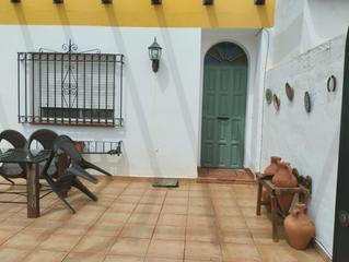 Maison jumelée à Calle urbanización el señorío 66. Pareado con zonas comunes