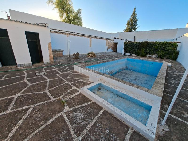 Foto 81e1c853-0cf3-4cd2-93cc-6b88cb769932. Casa en calle manuel osuna 5 gran casa palacio en el centro en Umbrete