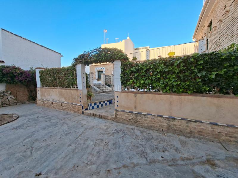 Foto b71888f3-3c0a-4f5c-9412-9c06127e432e. Casa en calle manuel osuna 5 gran casa palacio en el centro en Umbrete