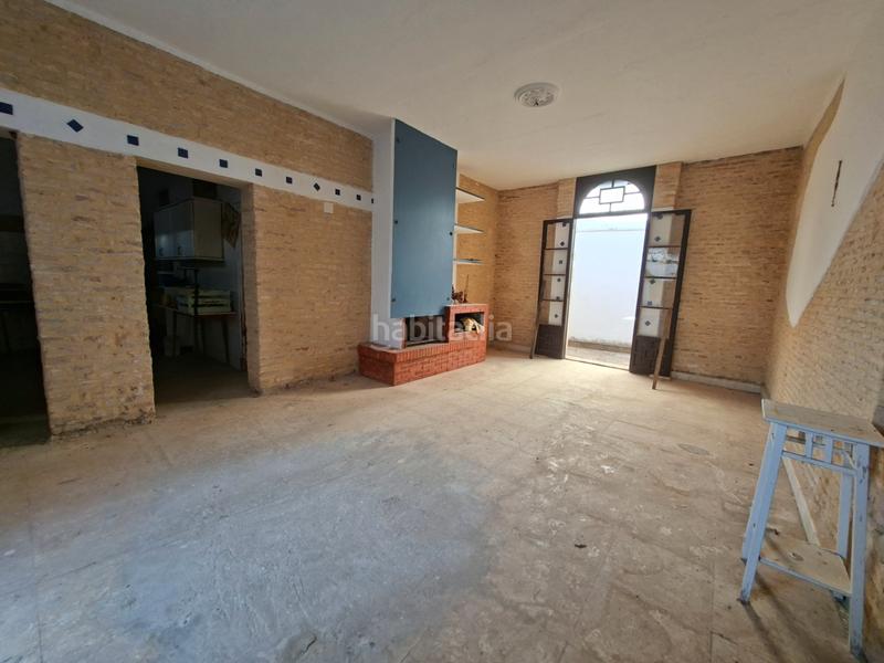 Foto c92b8f25-1a7e-40e4-a463-8df286913af8. Casa en calle manuel osuna 5 gran casa palacio en el centro en Umbrete