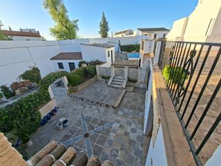 Casa en Calle manuel osuna 5. Gran casa palacio en el centro de umbrete