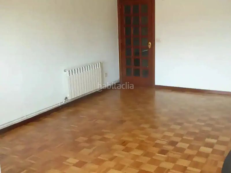 Foto 5d56f23b-e464-468c-9874-b6f2057d3a8d. Appartement avec chauffage parking dans Berbés - Peritos Vigo