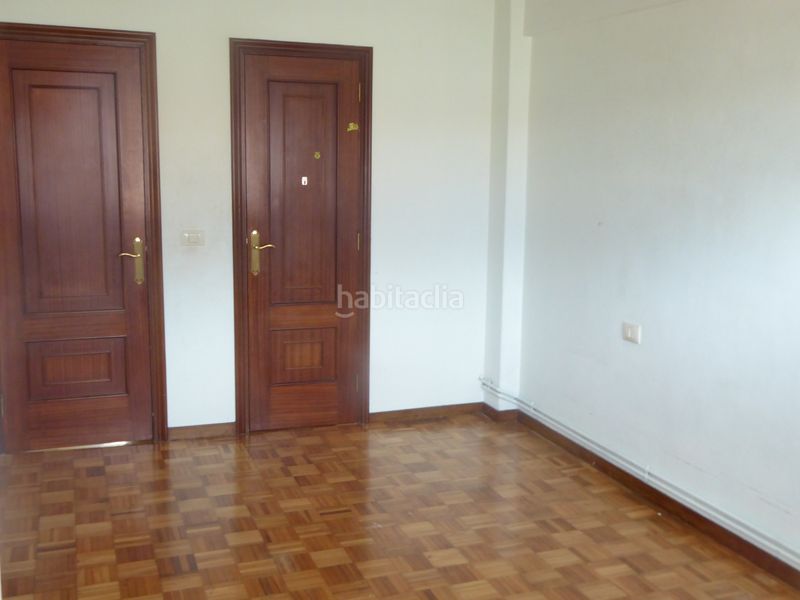 Foto 8793b136-8575-4e0a-881e-ce8ccd345261. Appartement avec chauffage parking dans Berbés - Peritos Vigo