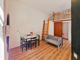 Planta baixa a Los Cármenes. Magnifico loft en venta en la latina