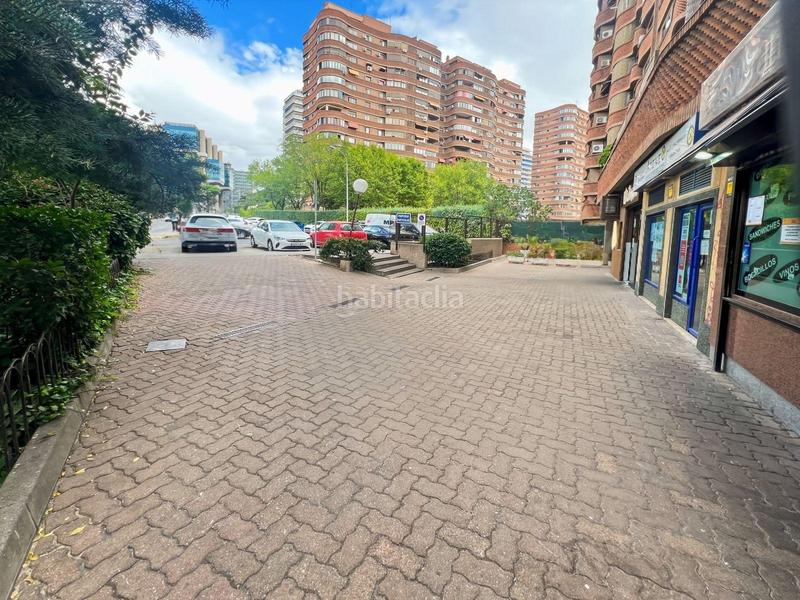 Foto 5a3894c1-2953-40e3-96f8-30fbc8e0ce18. Local comercial se vende restaurante a pleno rendimiento en ciudad lineal en Madrid