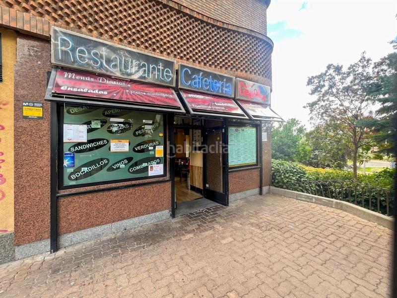 Foto d905a3d8-0b68-4ad5-8d3d-e22c1a8ee562. Local comercial se vende restaurante a pleno rendimiento en ciudad lineal en Madrid