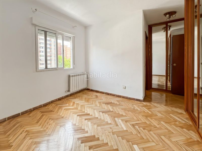 Foto 0a76b665-322d-4a76-8b61-1ef3a3cf6c2b. Flat with heating parking in Marroquina Madrid