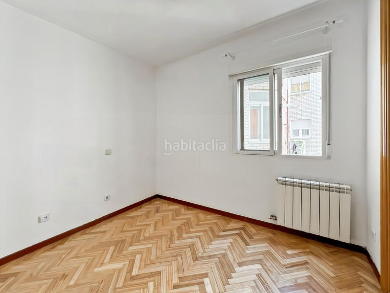 Foto 3d3b7bdf-560d-4d36-9d6c-9a7d40af72c2. Flat with heating parking in Marroquina Madrid