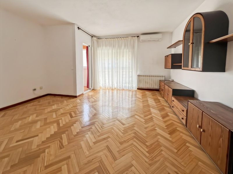 Foto 57a2b4c1-fca9-42c0-8b49-5db3e7f75ec7. Flat with heating parking in Marroquina Madrid