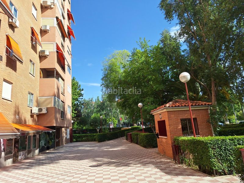 Foto d4ea10f8-2fe6-4d28-8ed7-772d47ac9a8b. Flat with heating parking in Marroquina Madrid