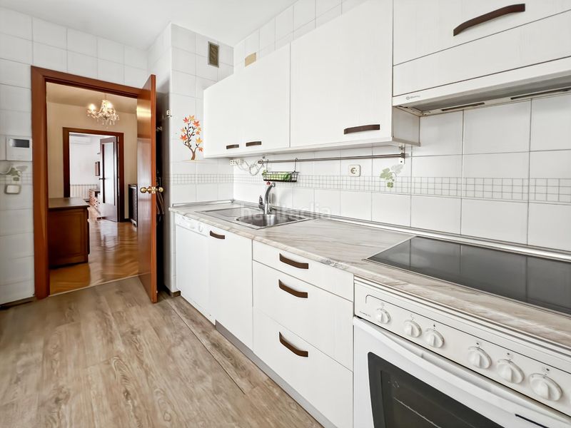 Foto e4f08c4e-4bd1-479a-b52c-109f31f2c384. Flat with heating parking in Marroquina Madrid