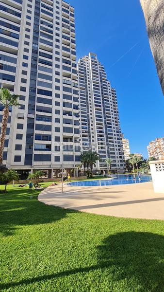 Foto 8ef4523f-dc87-44a0-ac42-0cad5aeb3590. Piccolo appartamento con riscaldamento piscina in Benidorm