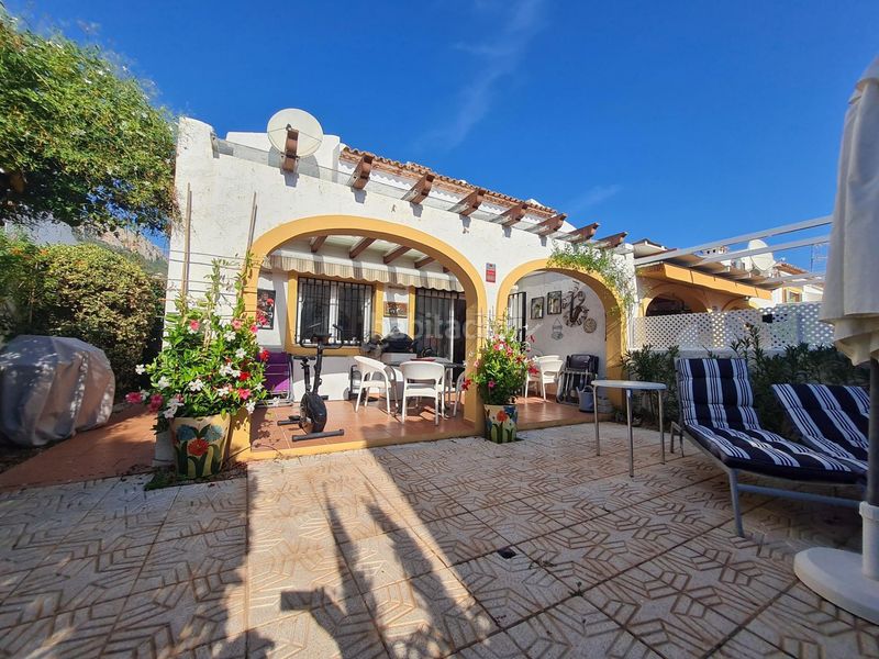 Foto 4ad9a1bf-ce7a-446b-87a0-3b9058cc9ecd. Casa amb calefacció piscina a Benicolada - Las Adelfas Calp