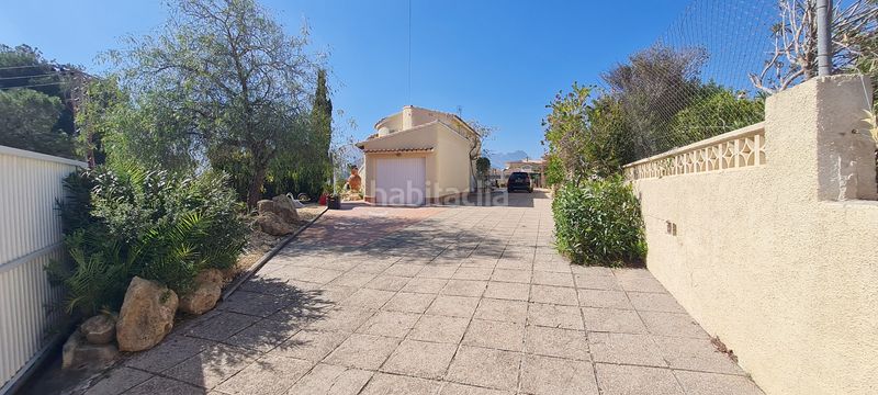 Foto f3029e42-6e54-48b8-8832-7d314b667ea8. Casa amb piscina a La Empedrola Calp
