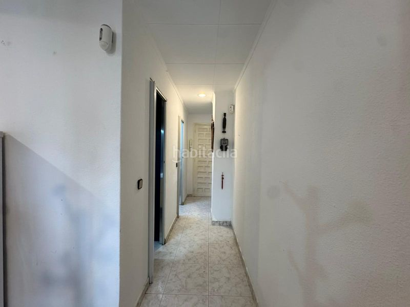 Foto 295b8a3f-2dfb-447a-b0a0-72a1d34e4337. Appartamento in El Camp de l´Arpa del Clot Barcelona