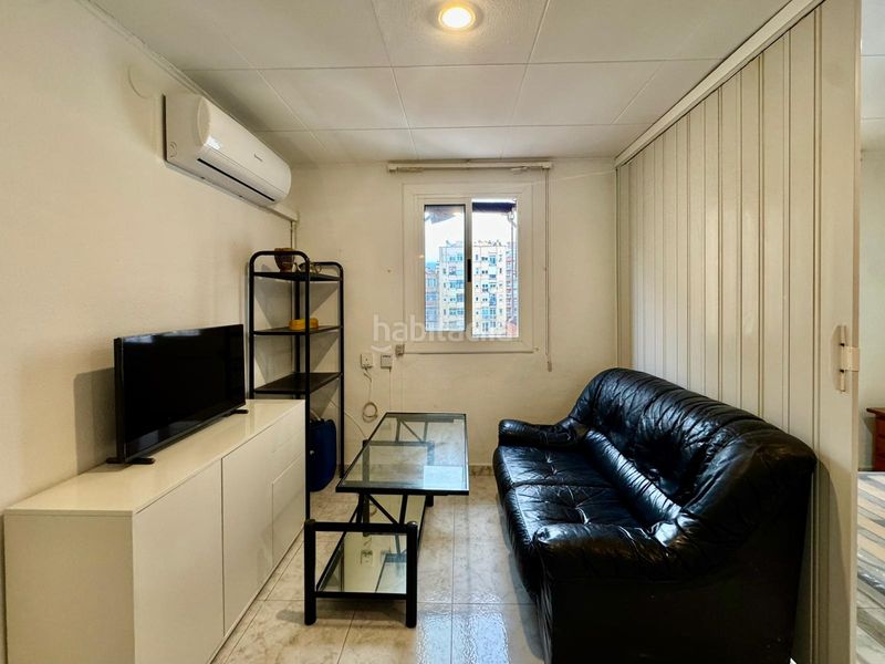Foto f26fe15a-41a2-449f-ba61-fdfd9f68eb62. Appartamento in El Camp de l´Arpa del Clot Barcelona