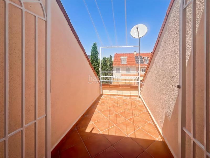 Foto 2b99a10b-c72a-45b3-a4a8-f384e50e81ec. Casa adossada amb aparcament a Getafe norte Getafe