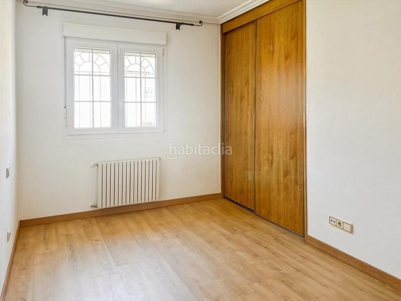 Foto ba759e35-ae70-4e83-8c24-a998c71e534a. Casa adossada amb aparcament a Getafe norte Getafe