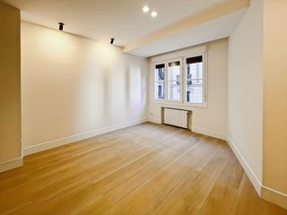 Apartament a Palacio. Luminosa vivienda en la mejor zona de palacio