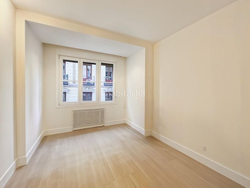 Foto b3dc74b2-b4f3-4a18-99a4-b6dc7f6df784. Apartament a Palacio Madrid