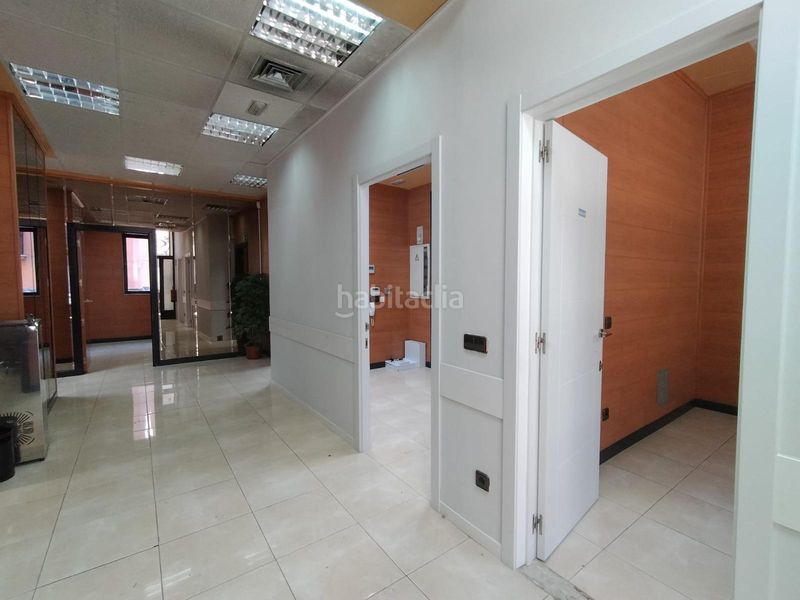 Foto 45fda608-f7e2-4cd6-82b9-4f79a6f13569. Local comercial a Imperial Madrid