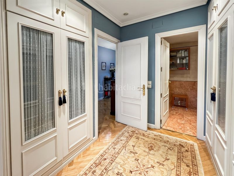 Foto 4e968416-a128-4c36-b308-0dc2a44a80e0. Piso magnifica y luminosa vivienda exterior en distrito retiro, parque de roma. en Madrid