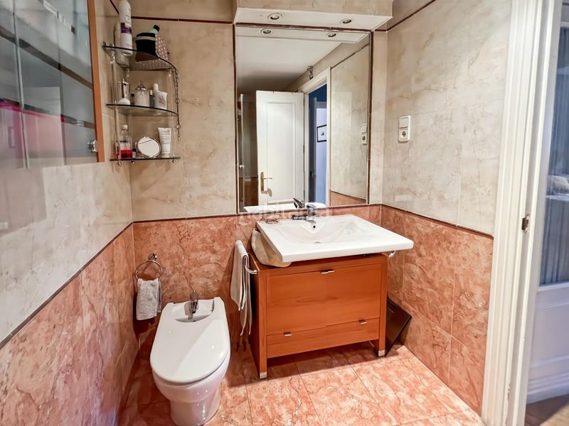 Foto 6f3684c0-6293-4bcc-8239-0cd8ec73f3a3. Piso magnifica y luminosa vivienda exterior en distrito retiro, parque de roma. en Madrid