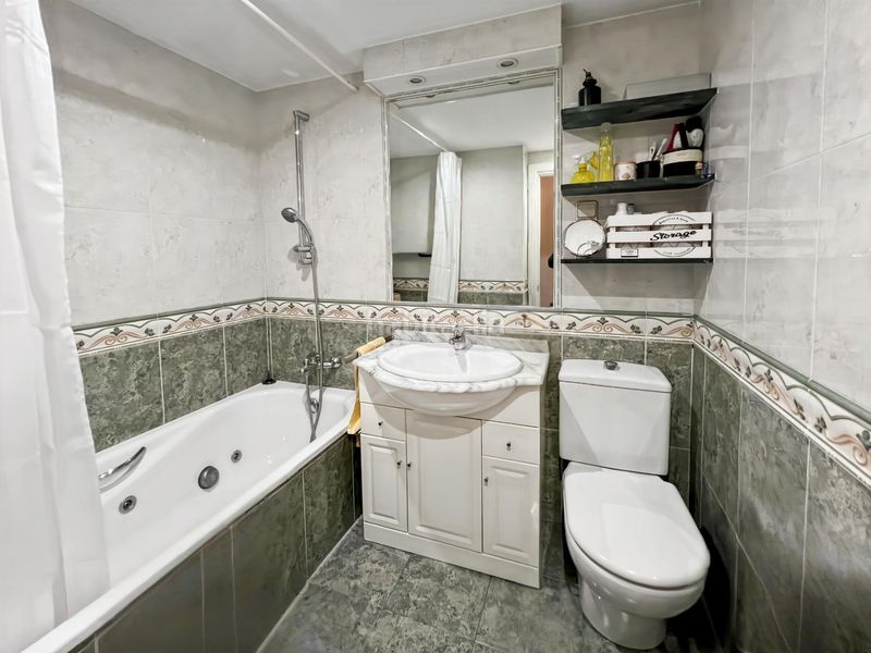 Foto dde7bd0f-76ec-4231-8545-f2dfb4bedbab. Piso magnifica y luminosa vivienda exterior en distrito retiro, parque de roma. en Madrid