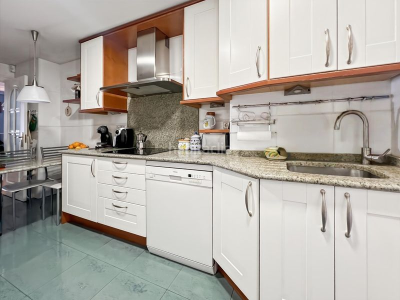 Foto e1bc59bc-7344-4129-8c8c-d64895ced8bc. Piso magnifica y luminosa vivienda exterior en distrito retiro, parque de roma. en Madrid