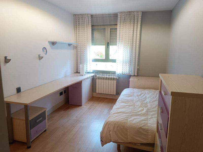 Foto 0b96d9ca-5378-480d-a917-622e0980b73d. Flat with heating parking pool in Aravaca Madrid