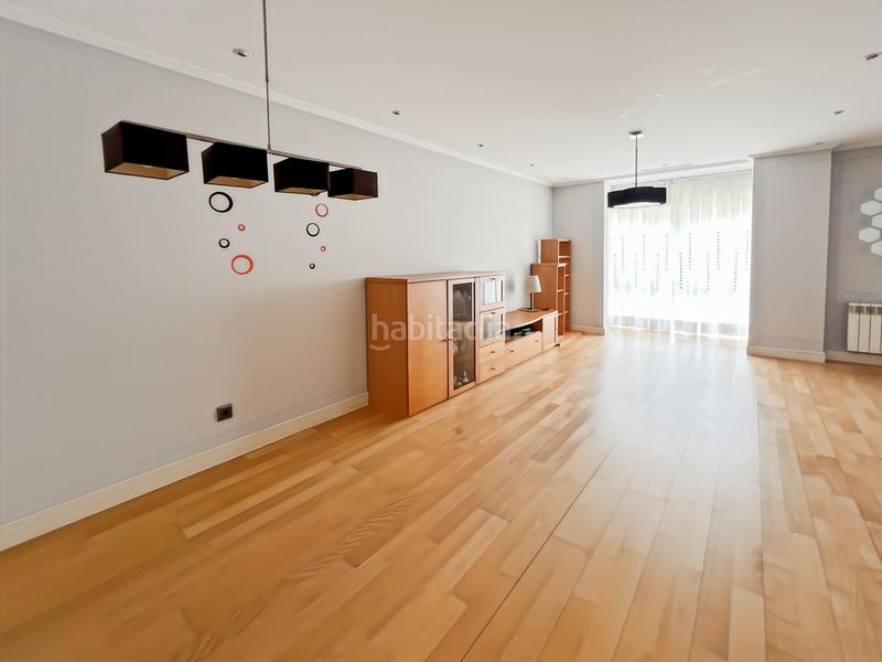 Foto 0f2e3200-64ac-4273-afab-97fdd35ca5c3. Appartamento con riscaldamento parcheggio piscina in Madrid