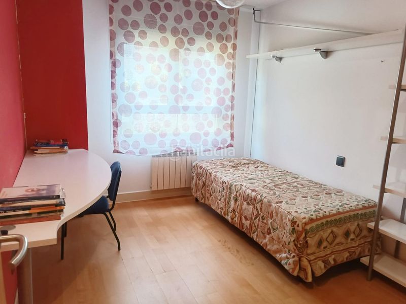 Foto 58a369b7-770d-42ba-8abd-5a6a1061185d. Flat with heating parking pool in Aravaca Madrid
