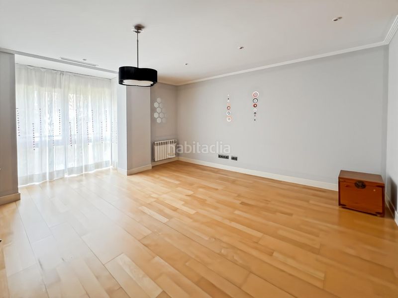 Foto aba0afe2-0432-4716-8af7-c21c489c93bf. Appartamento con riscaldamento parcheggio piscina in Madrid