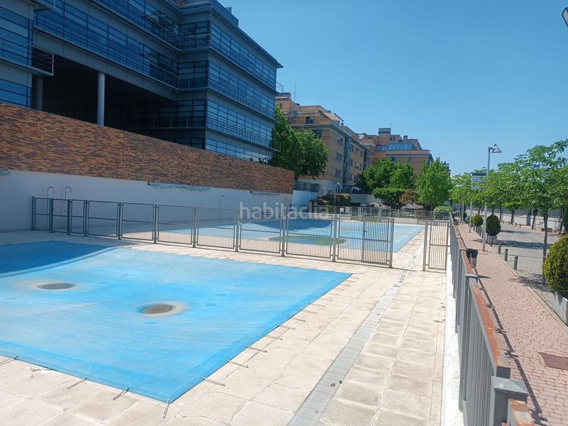 Foto f668bccc-46fd-4706-9aec-f13a8e544c6b. Flat with heating parking pool in Aravaca Madrid