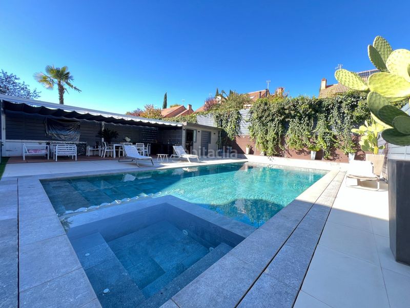 Foto 511c849d-fdb4-4707-abf4-9e18c915c01f. Casa amb calefacció aparcament piscina a Centro Rivas - Vaciamadrid