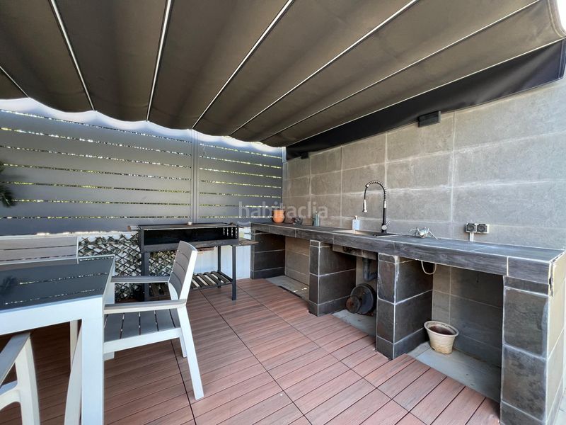 Foto 899f57aa-71b6-46e9-abbb-21403f49e827. Casa amb calefacció aparcament piscina a Centro Rivas - Vaciamadrid