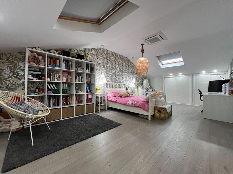 Foto d8ee3666-c9df-482d-a5bf-0fbe96591484. Casa amb calefacció aparcament piscina a Centro Rivas - Vaciamadrid